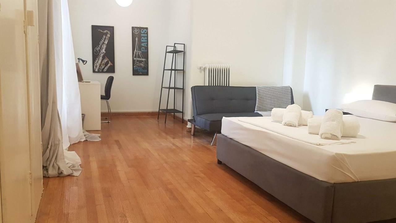 Violet Errathens Apartment - Athens Center, 7 Bd, 3 Bath Dış mekan fotoğraf