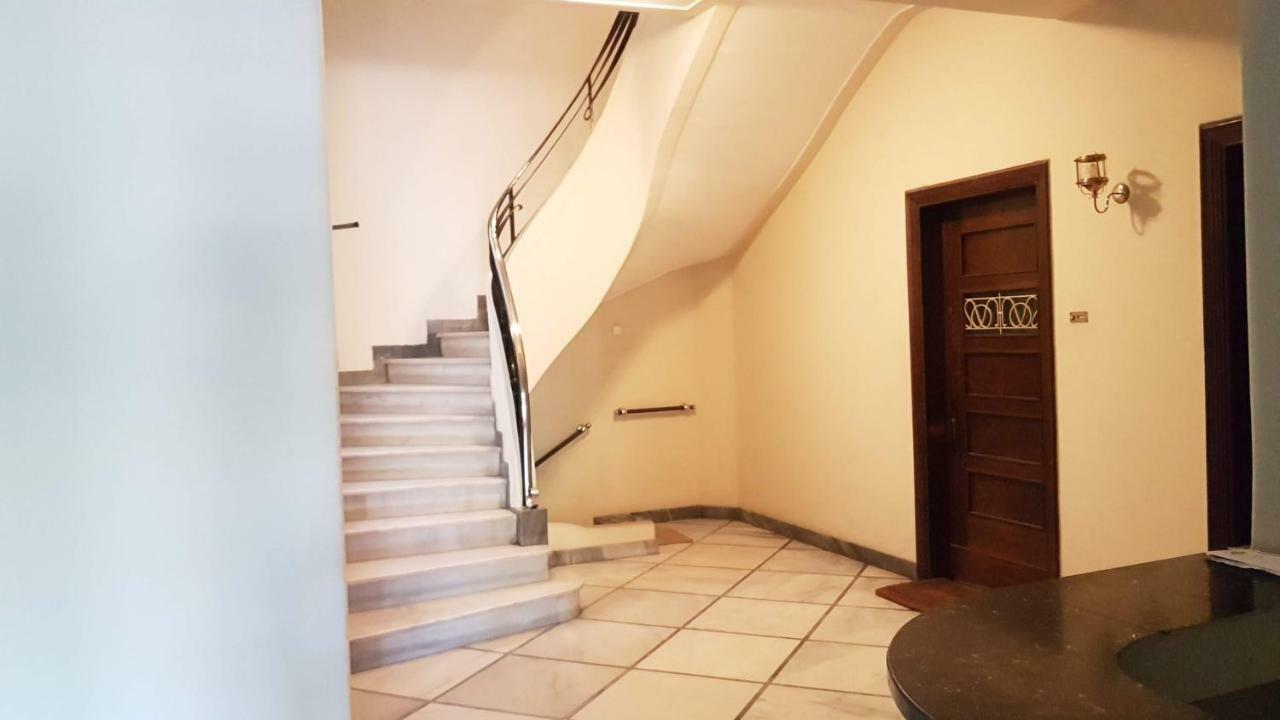 Violet Errathens Apartment - Athens Center, 7 Bd, 3 Bath Dış mekan fotoğraf