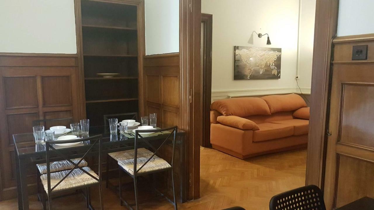 Violet Errathens Apartment - Athens Center, 7 Bd, 3 Bath Dış mekan fotoğraf