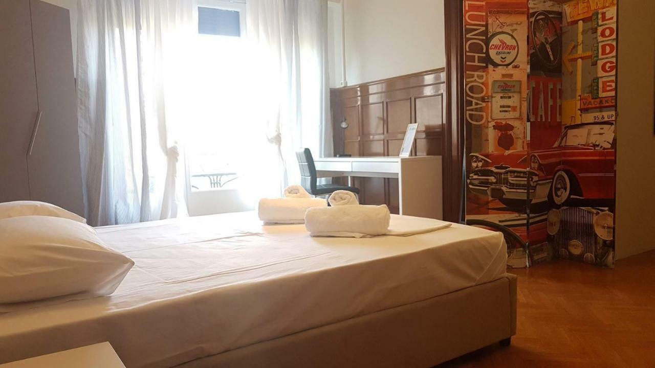 Violet Errathens Apartment - Athens Center, 7 Bd, 3 Bath Dış mekan fotoğraf