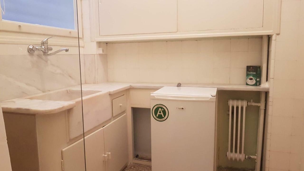 Violet Errathens Apartment - Athens Center, 7 Bd, 3 Bath Dış mekan fotoğraf