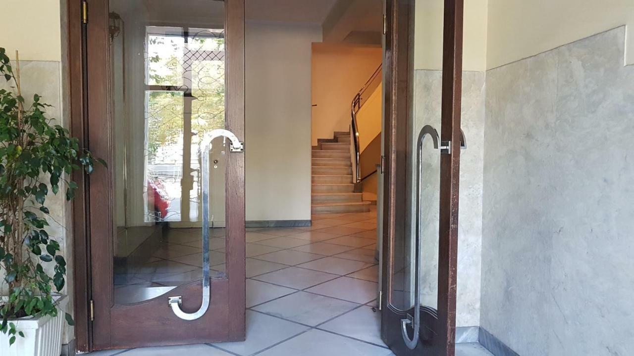 Violet Errathens Apartment - Athens Center, 7 Bd, 3 Bath Dış mekan fotoğraf