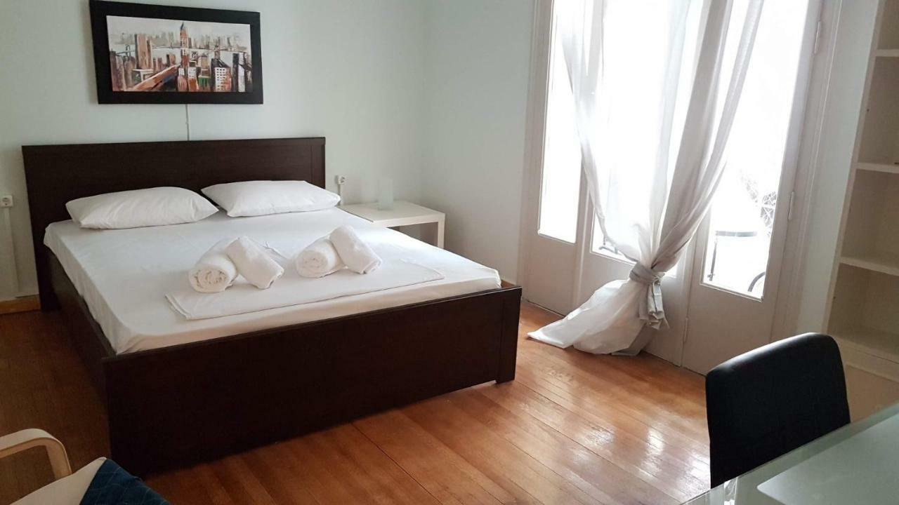 Violet Errathens Apartment - Athens Center, 7 Bd, 3 Bath Dış mekan fotoğraf